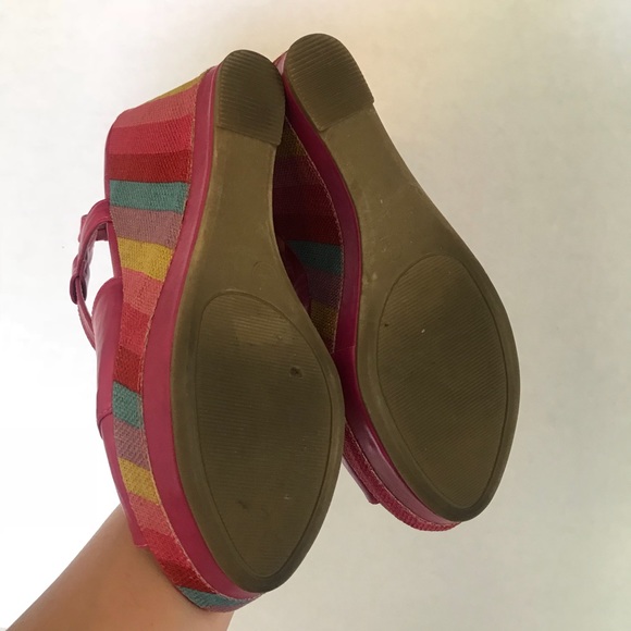 Charming Charlie sandal wedges - Picture 6 of 6